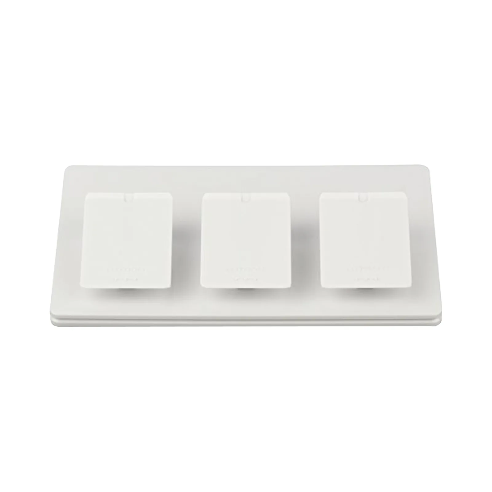 Pedestal de mesa triple para controles Pico, mantiene tres controles fijos y accesibles sobre escritorio o buró, acabado brillante color blanco