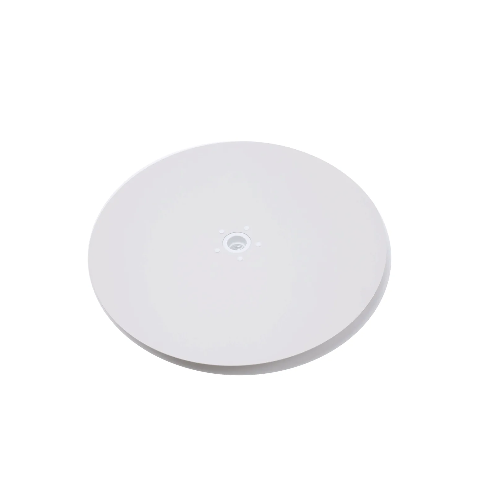 Reflector para darle máxima ganancia a la antena de bajo perfil modelo 314407.