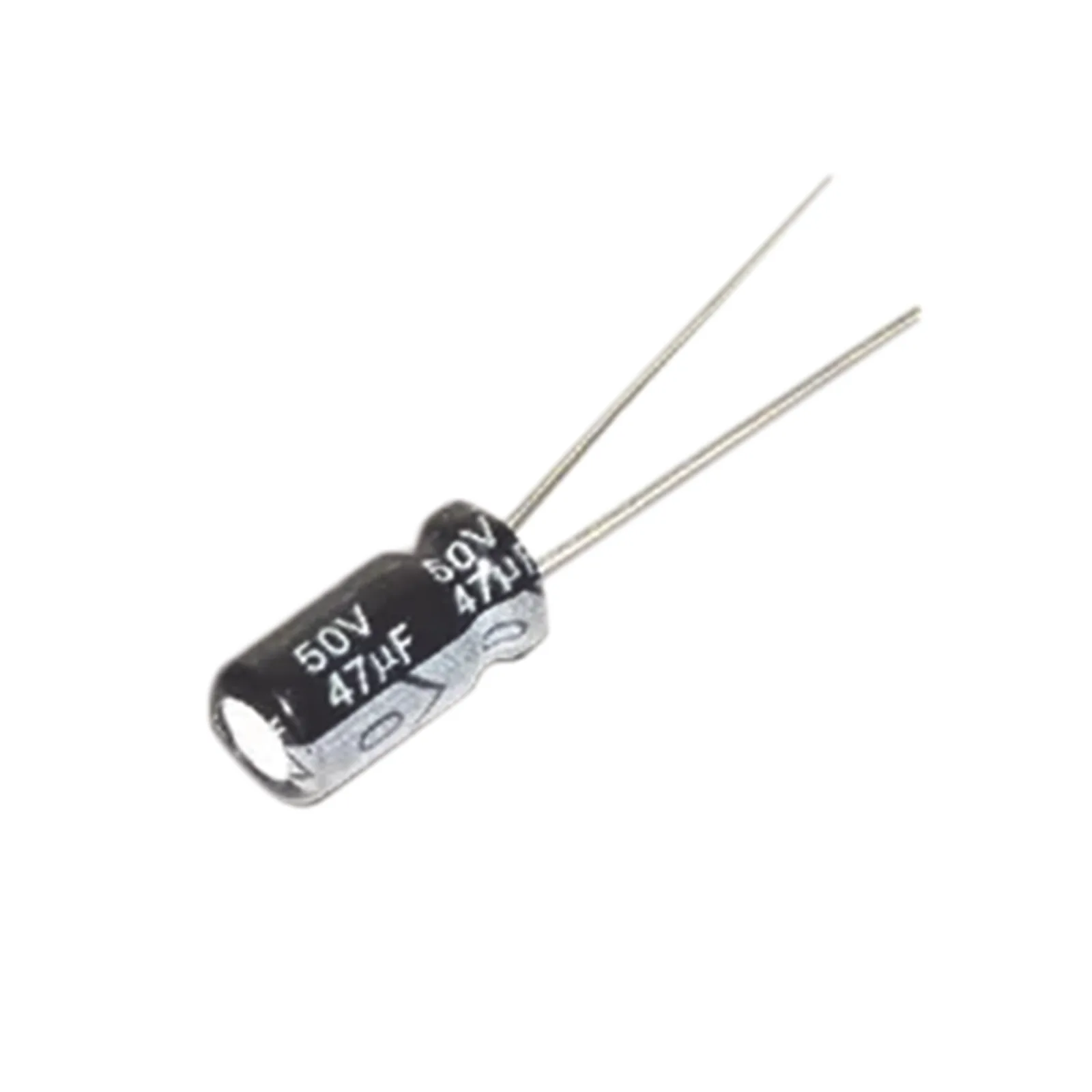 Capacitor Electrolítico de Aluminio, Radial de 47 µFd, 50 Vcc, 105 °C, 6.3 x 11 mm.